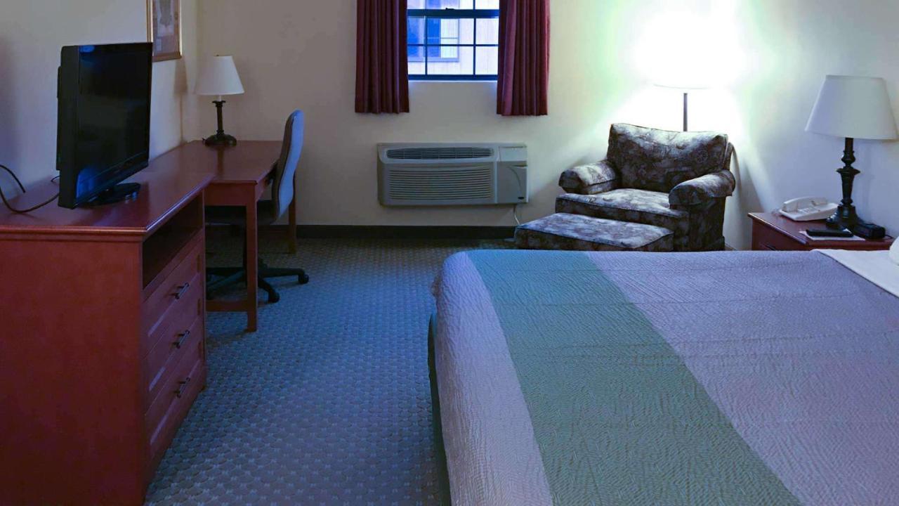 Hotel 6-bloomsburg, Pa 2*